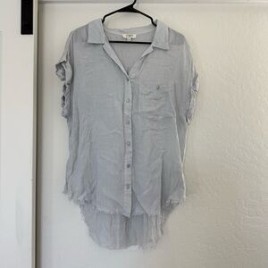 Umgee Grey Lightweight Button Down Collared Blouse Shirt Raw Hem Boho Distressed